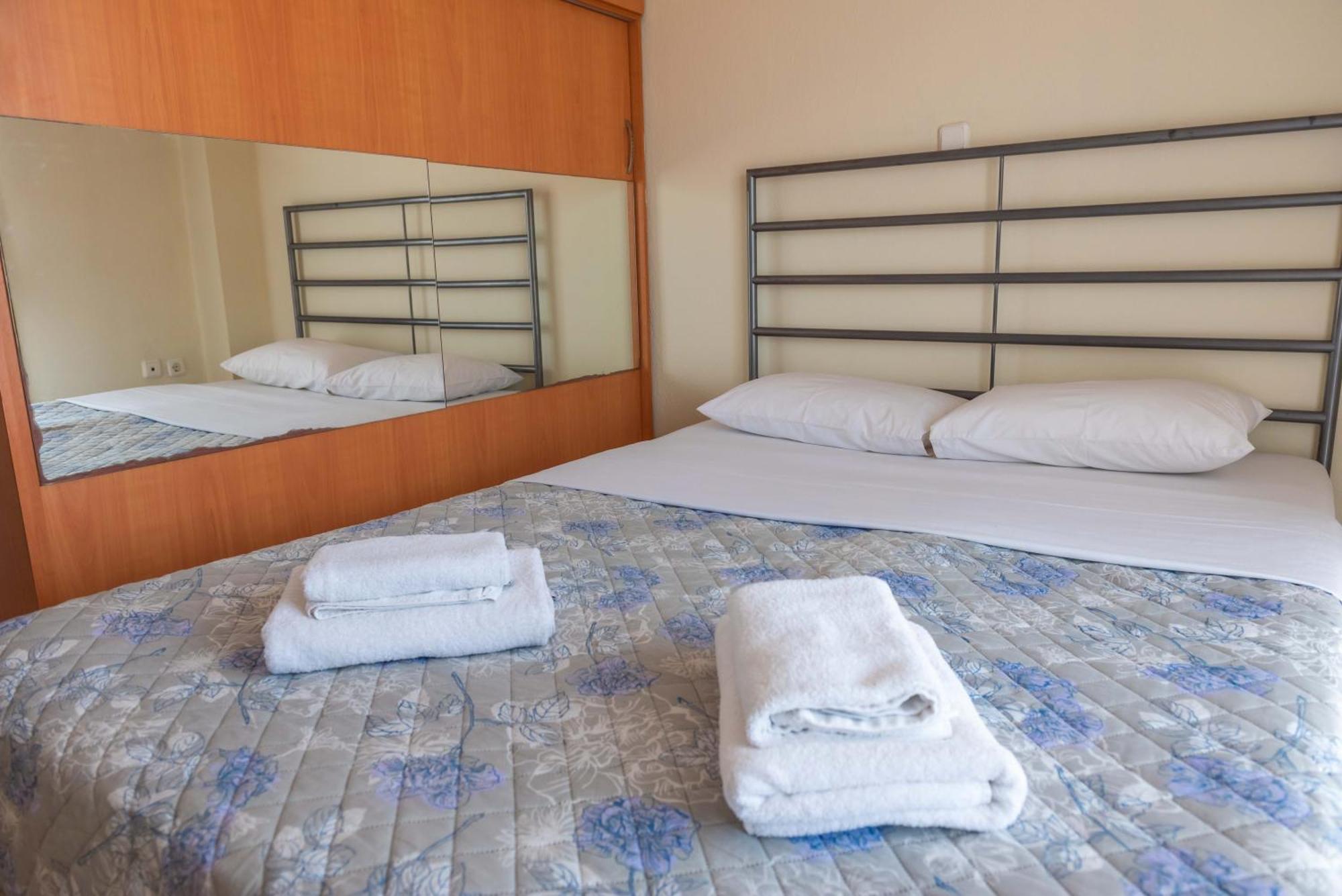 Infinity Stars Sea View Apartment Nea Kallikrateia ภายนอก รูปภาพ